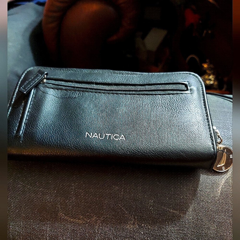 Nautica leather wallet
